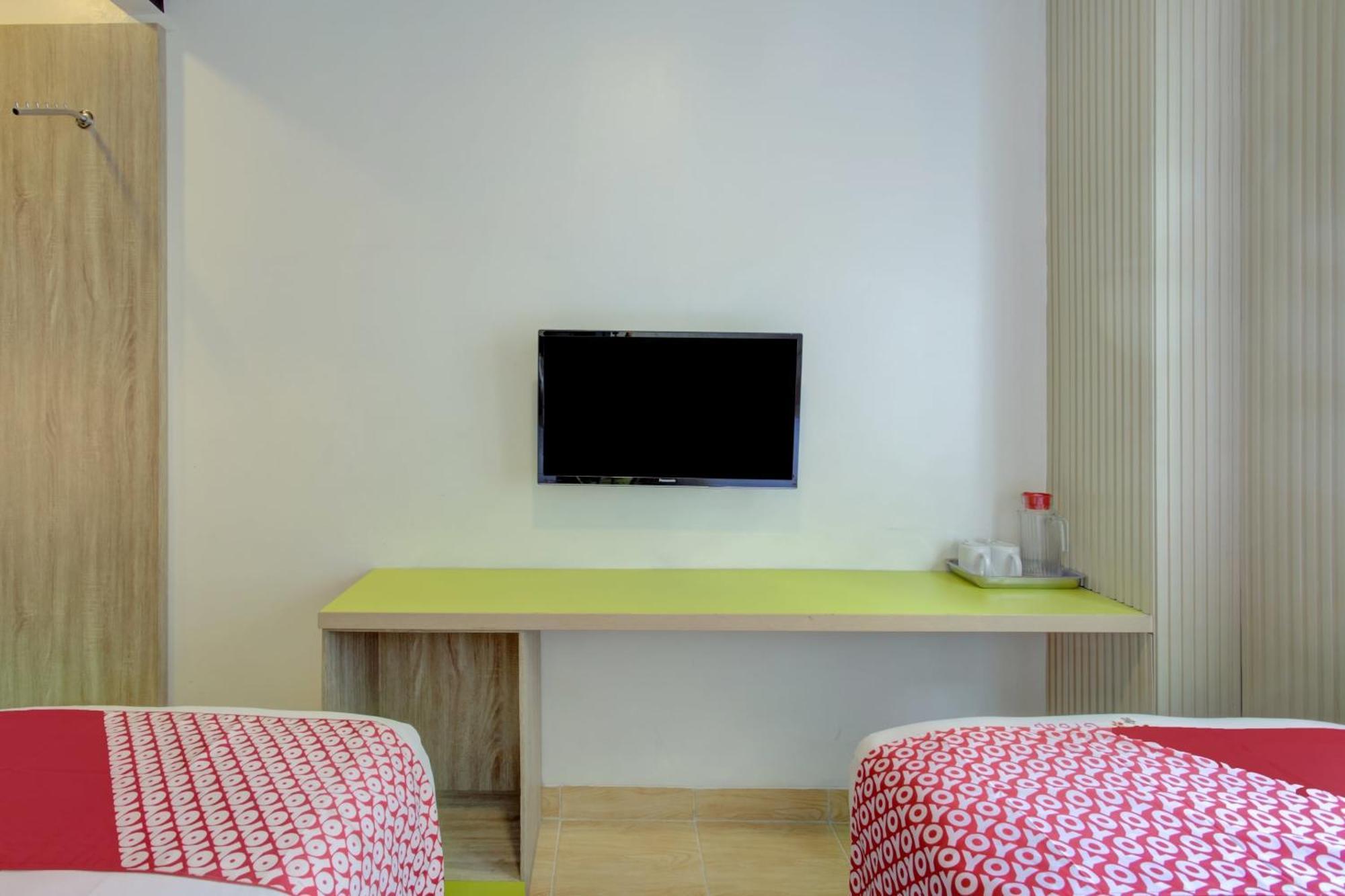 ג'קרטה Hotel O Gambir Near Juanda Station Formerly Bunga Dahlia מראה חיצוני תמונה