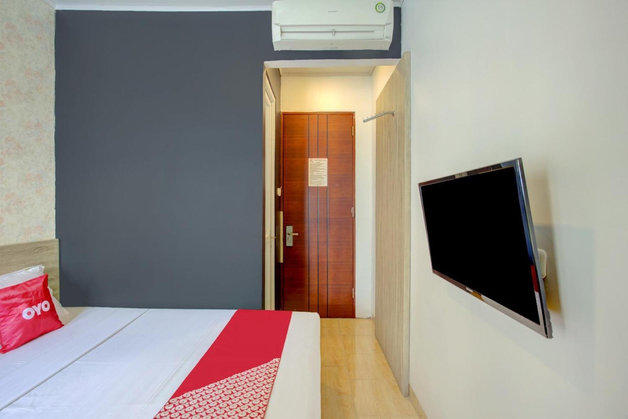 ג'קרטה Hotel O Gambir Near Juanda Station Formerly Bunga Dahlia מראה חיצוני תמונה